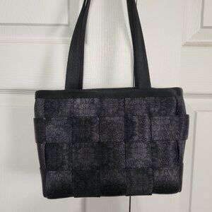Harveys Seatbelt Damask With Plum Liner Medium Tote